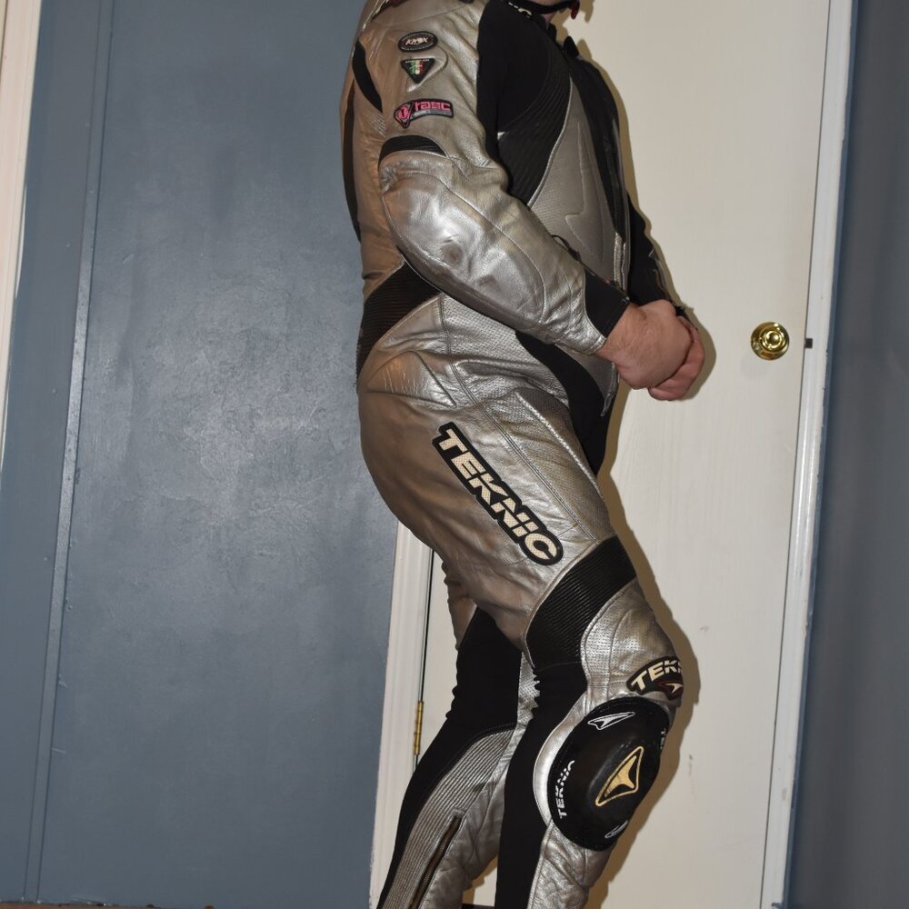 Teknic leather motorcycle suit, kangaroo hide, size US 44 - Picture 4 of 16